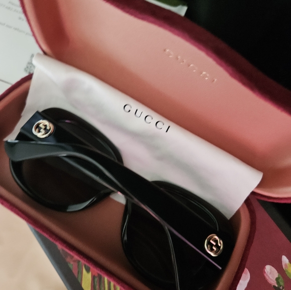Gucci  interlocking GG logo  Oversized sunglasses - Picture 5 of 10